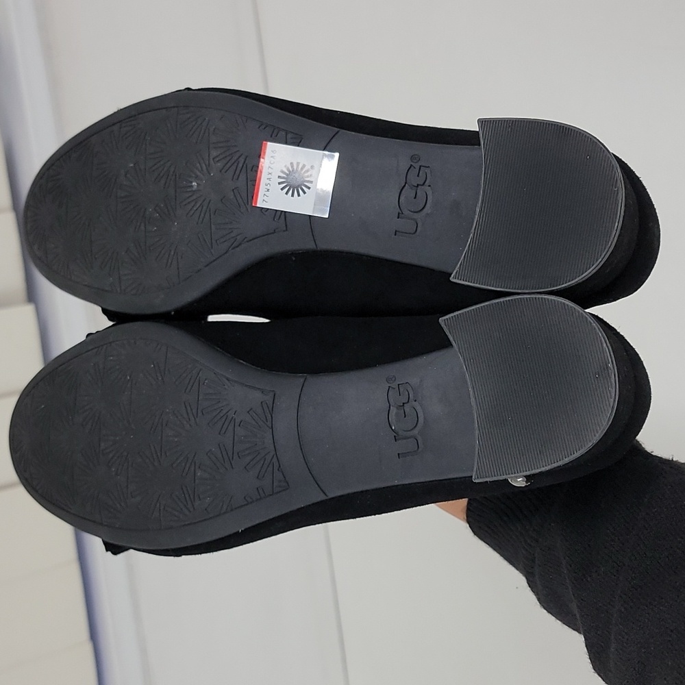 UGG Australia BLACK SUEDE FIFI RUFFLE BLOCK HEELS SHOES WOMEN'S 1092281 - Picture 5 of 9